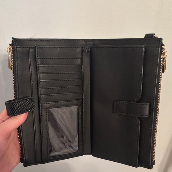 GUESS wallet - Picture 2 of 2